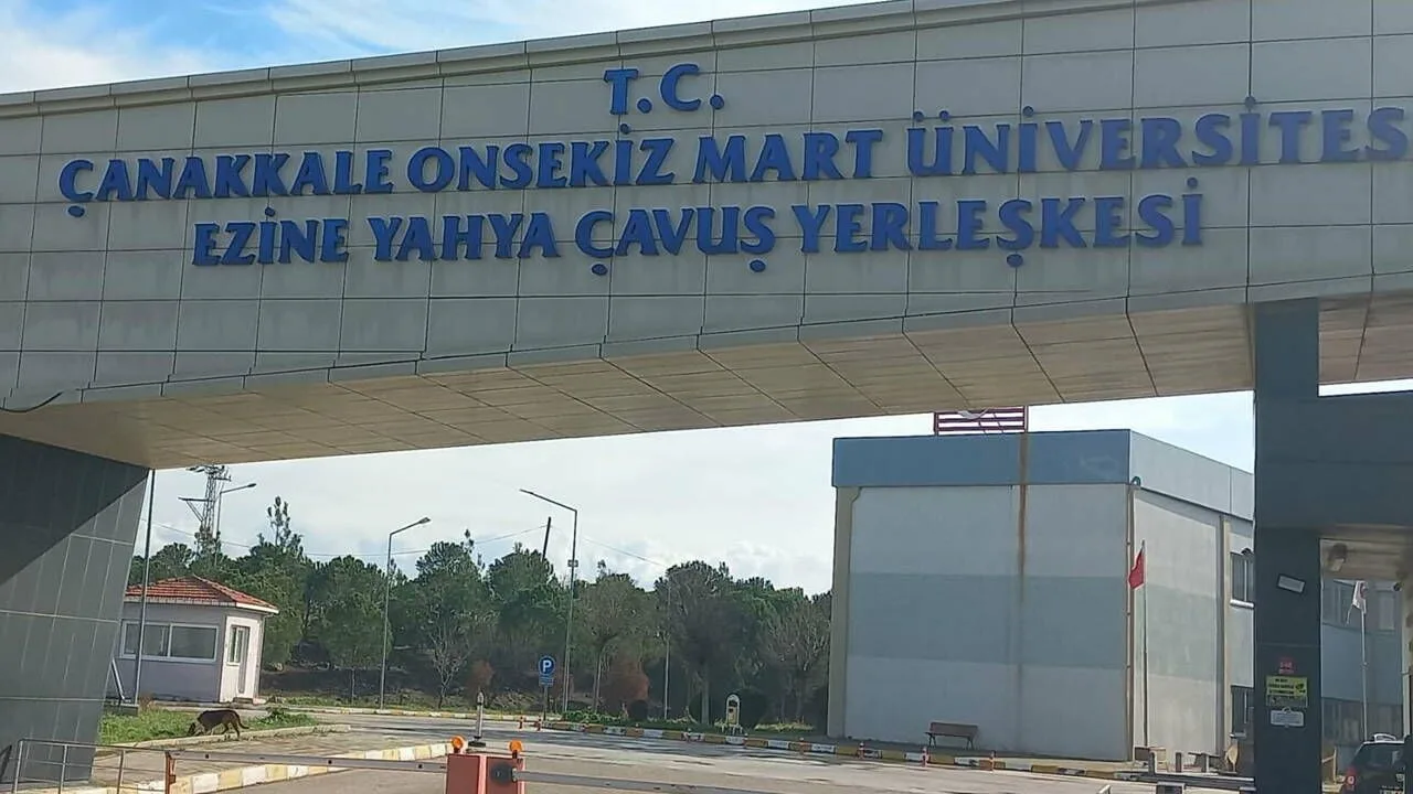 ÇOMÜ’de Usulsüzlük Skandalı: İdari Personel Kendisini Öğrenci Kaydettirip Sisteme Müdahale İddiasıyla Açığa Alındı